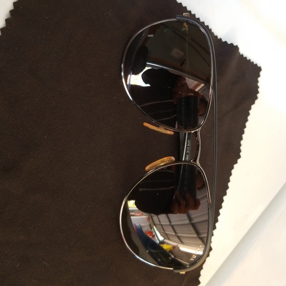 โ SOLD โ Authentic Prada aviators. ๐ - Picture 6 of 10